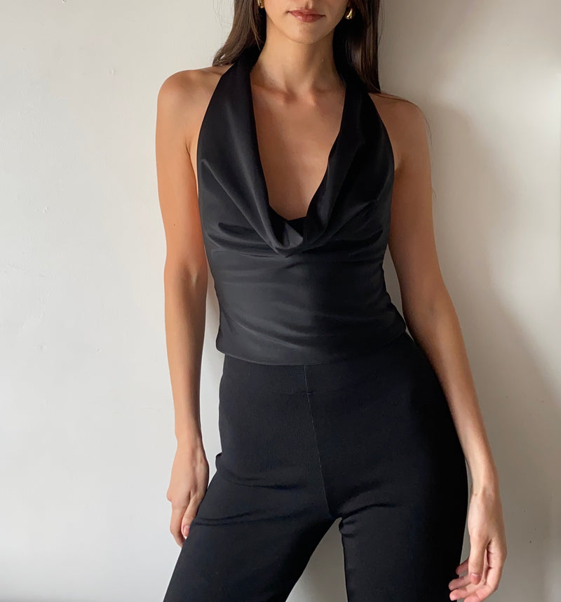 08.3 Top Drapeado Negro